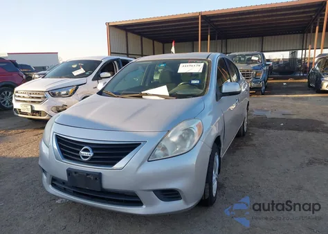 2013 Nissan Versa 1.6 Sv z USA, uszkodzony, nr VIN 3N1CN7AP5DL890090